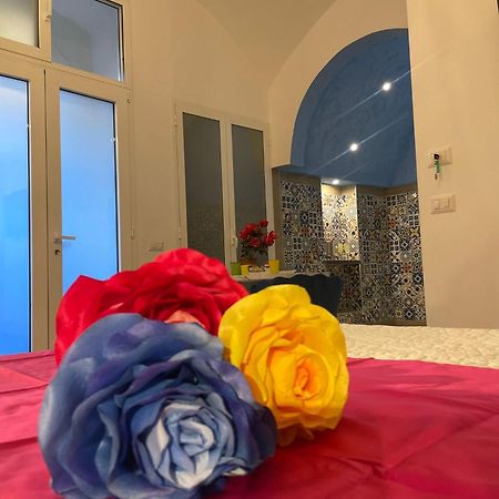 San Nicola Suite & Mini Apartment Sorrento Dış mekan fotoğraf