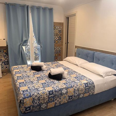 San Nicola Suite & Mini Apartment Sorrento Dış mekan fotoğraf